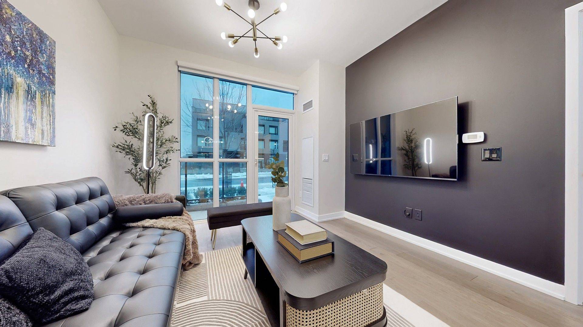 Mississauga, ON L5B 0K8,4055 Parkside Village DR #6