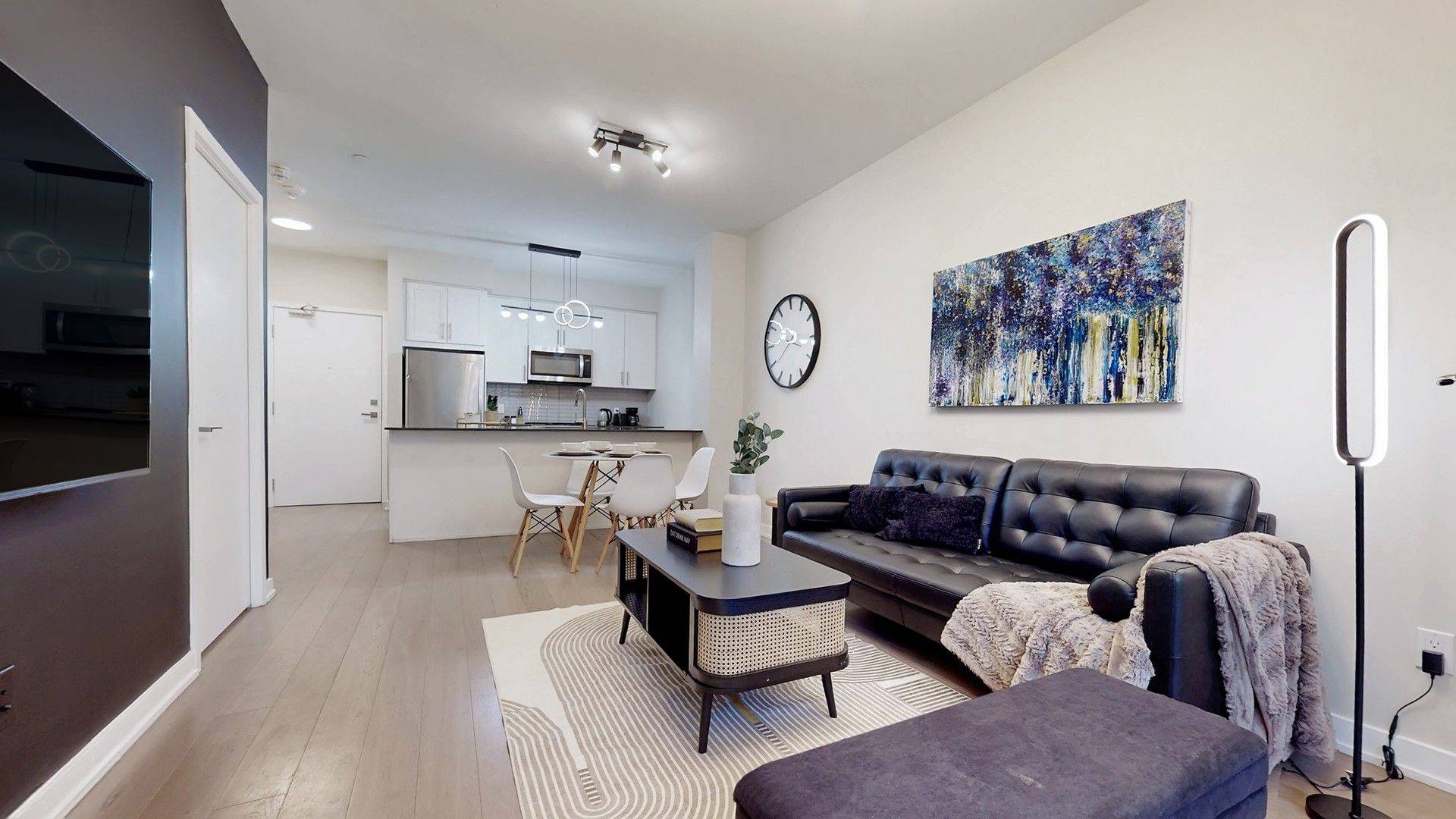 Mississauga, ON L5B 0K8,4055 Parkside Village DR #6