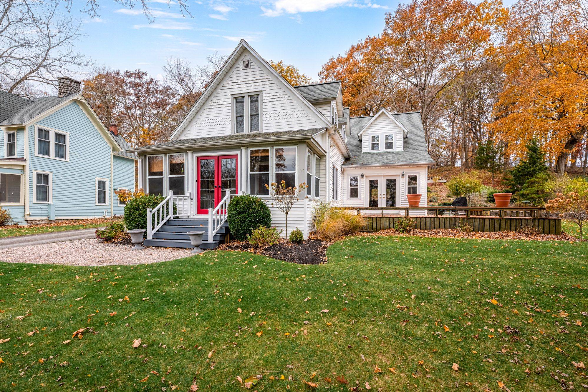 Fort Erie, ON L0S 1N0,4912 Brown RD