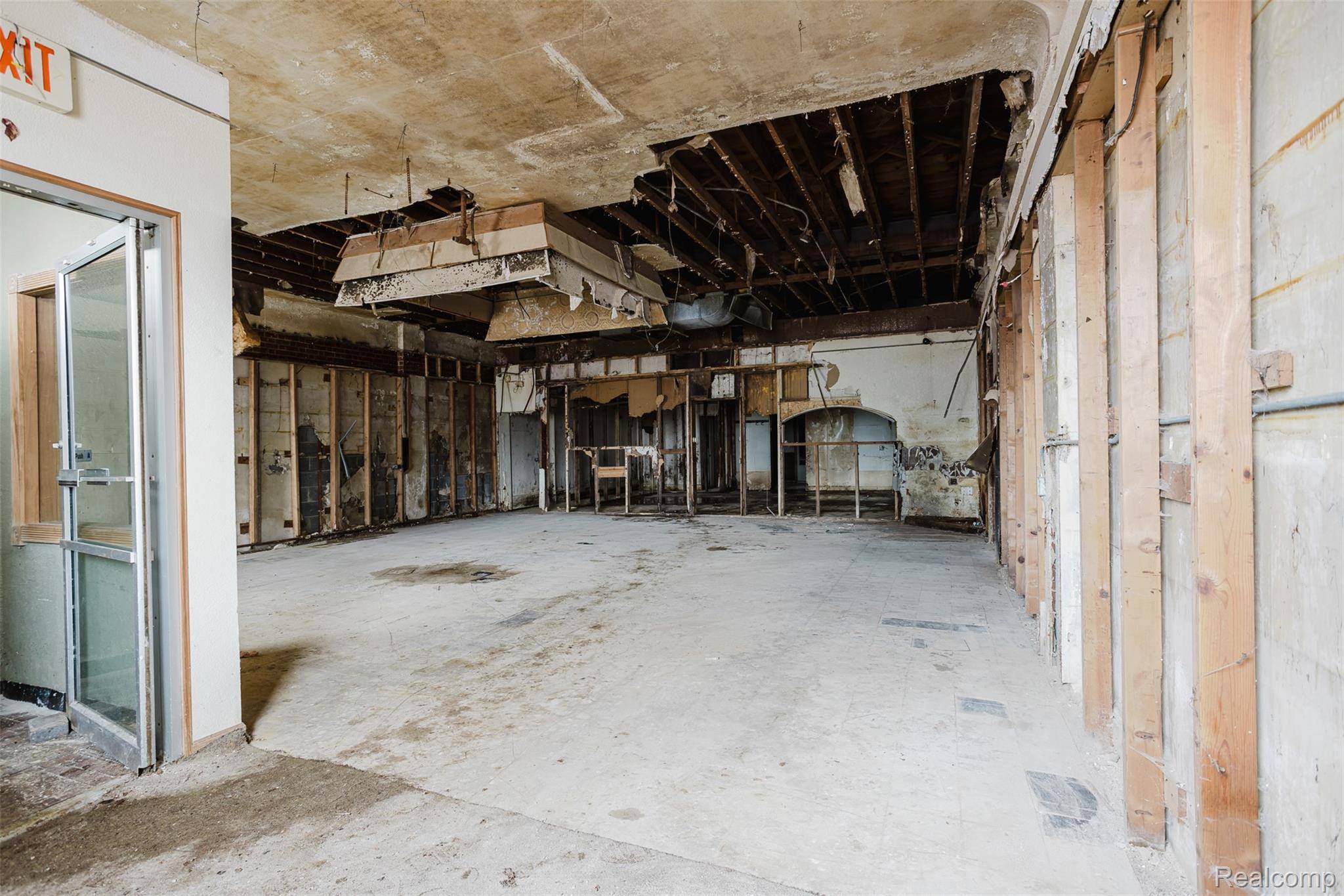 Flint, MI 48506,3600 Davison RD