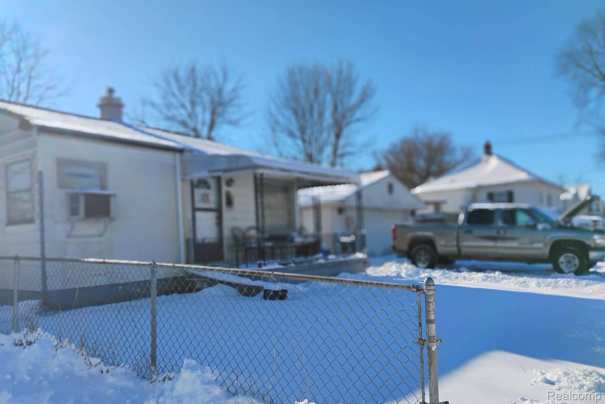 Pontiac, MI 48340,106 E Hopkins AVE