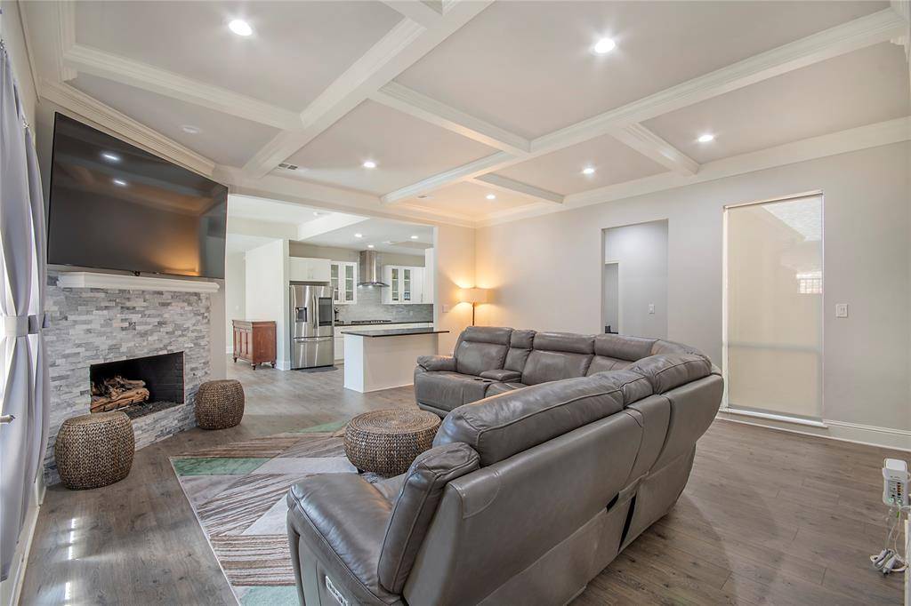 Dallas, TX 75248,6522 Laurel Valley Road