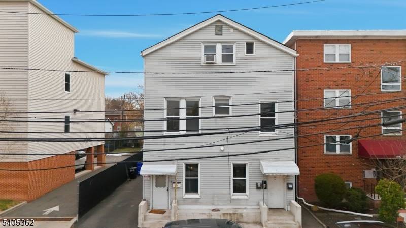 Belleville Twp., NJ 07109,302 Belmont Ave