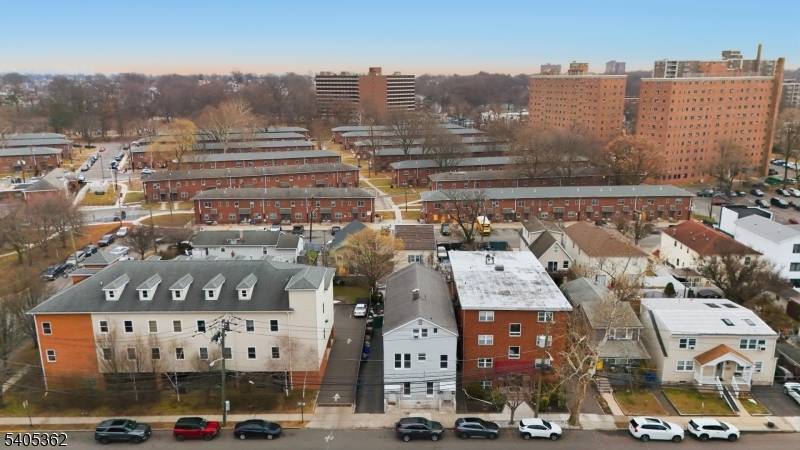 Belleville Twp., NJ 07109,302 Belmont Ave