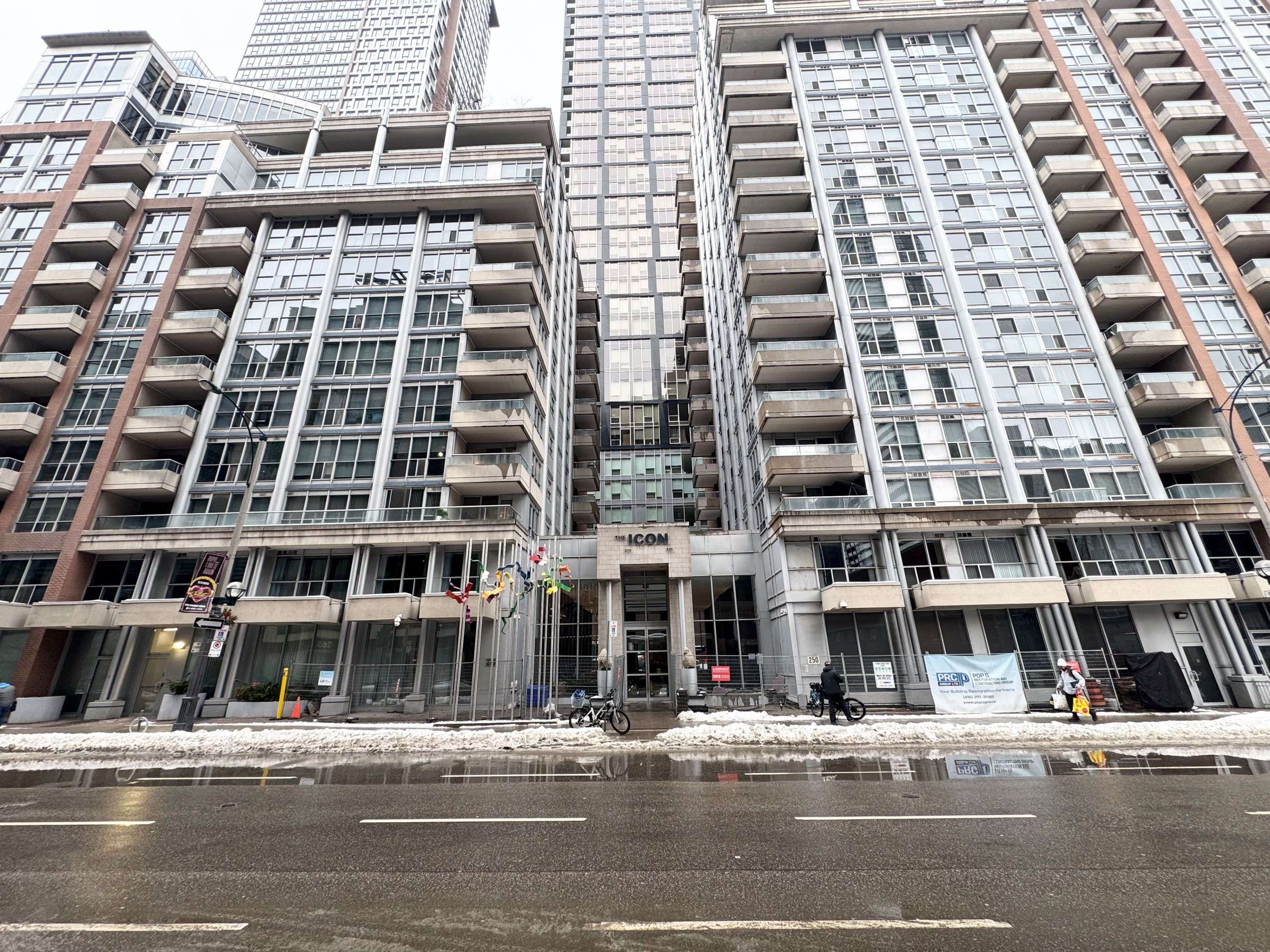 Toronto C01, ON M5V 3P6,250 Wellington ST W #230