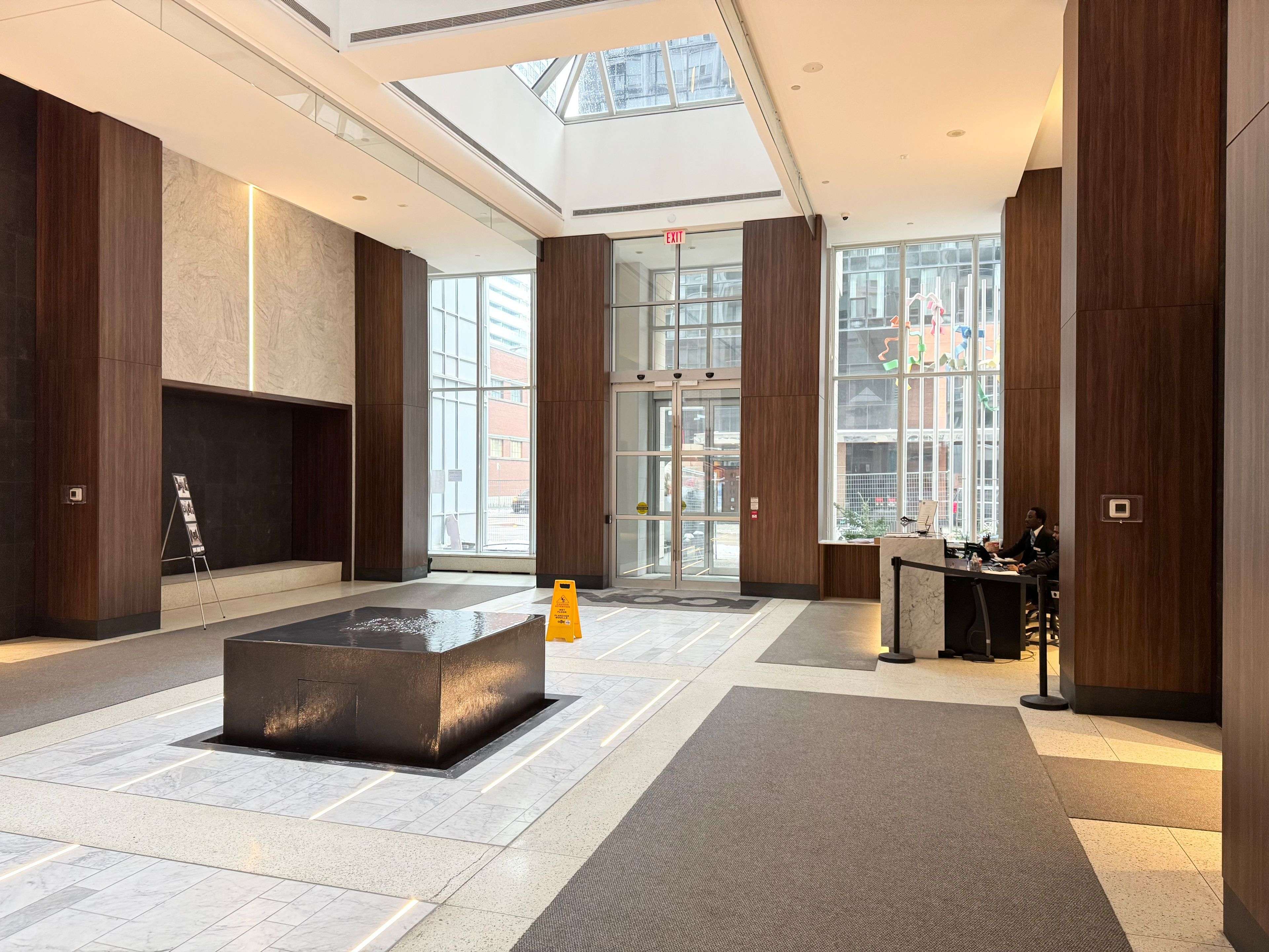 Toronto C01, ON M5V 3P6,250 Wellington ST W #230