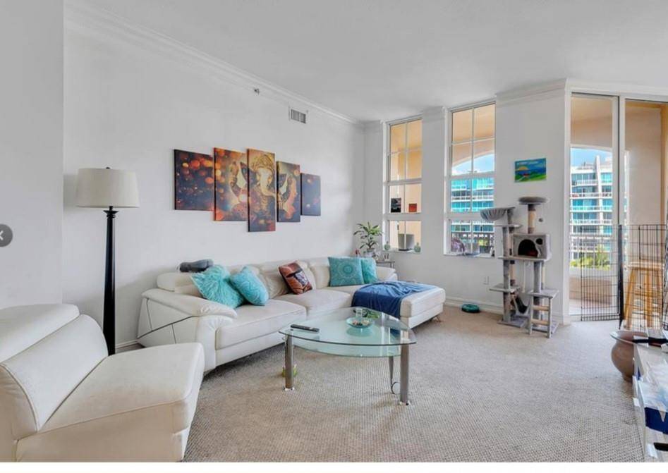 Miami, FL 33180,3001 NE 185th St #515