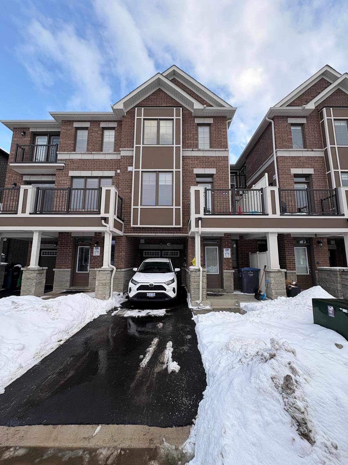 Brampton, ON L7A 5K6,39 Keppel CIR
