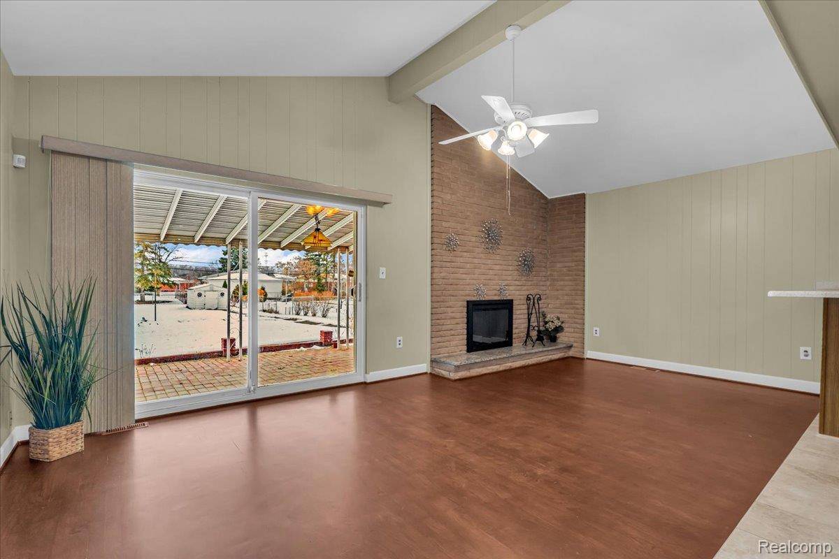 Warren, MI 48088,27739 Yvette DR