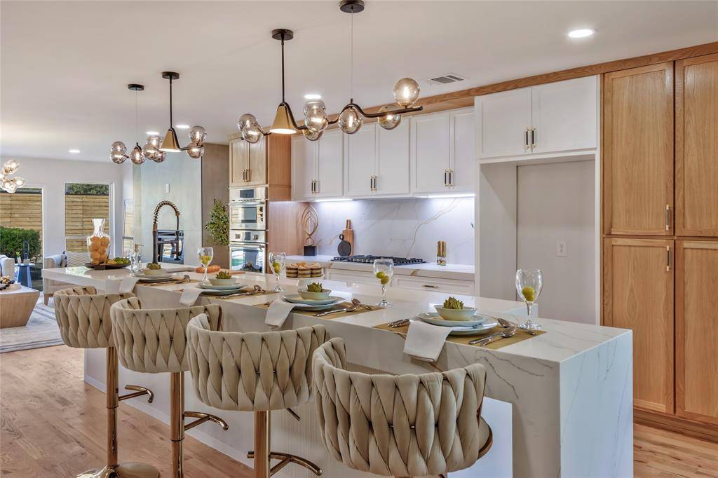 Dallas, TX 75218,11115 Scotsmeadow Drive