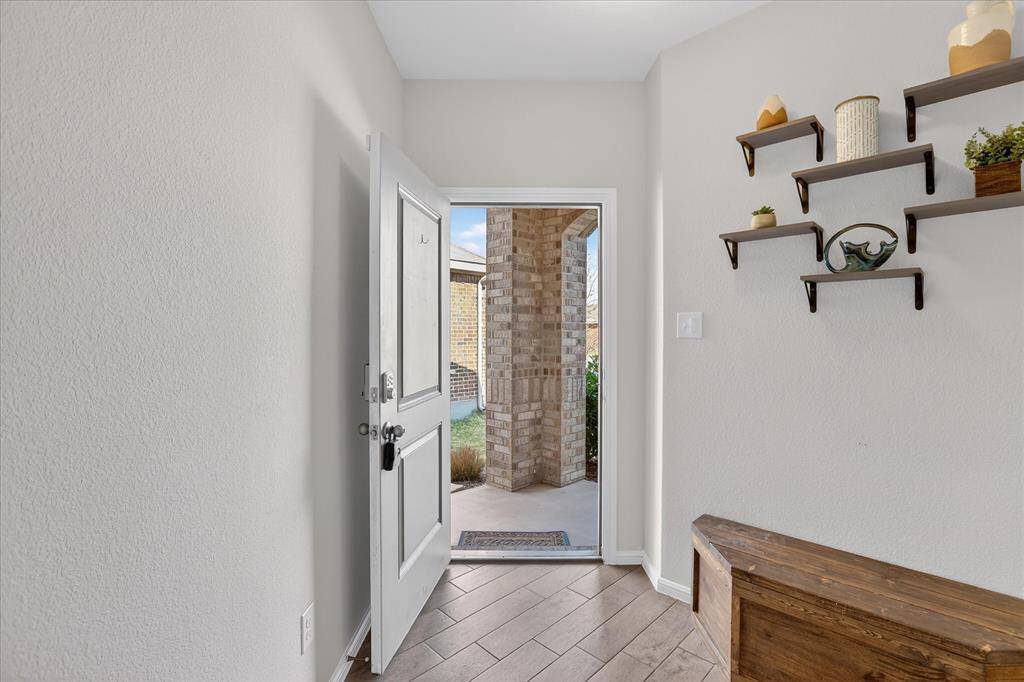 Fort Worth, TX 76179,8649 Mirror Lake Drive