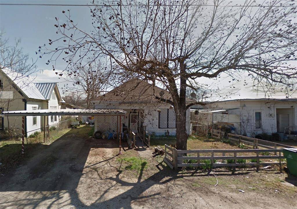 Mart, TX 76664,308 E Ross Avenue