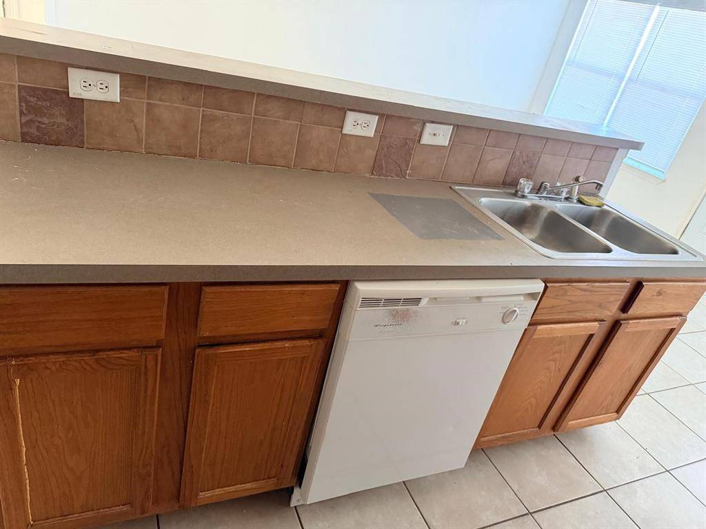 Fort Worth, TX 76119,4512 Alamosa Street