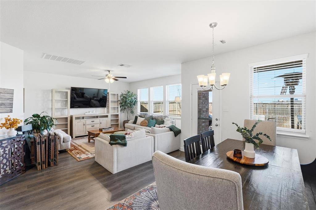 Fate, TX 75189,949 Philadelphia Street