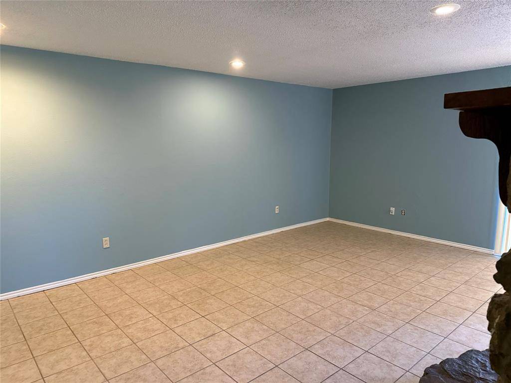 Grand Prairie, TX 75050,2414 March Lane