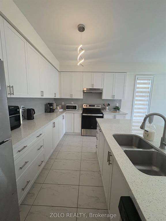 Innisfil, ON L9S 0J9,1644 Corsal CT