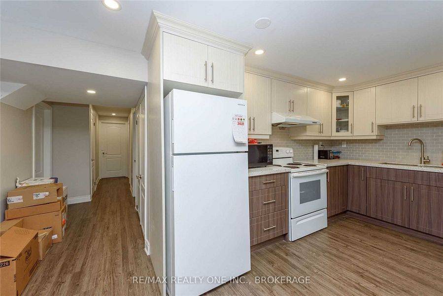 Mississauga, ON L5V 1M7,5112 Heatherleigh AVE #..Bsmt