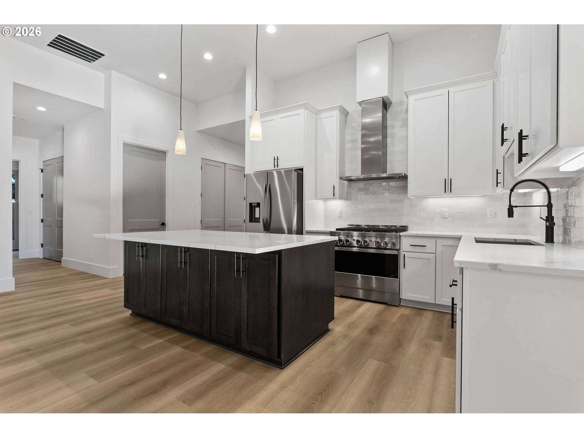 Milwaukie, OR 97267,19319 SE RIVER RD