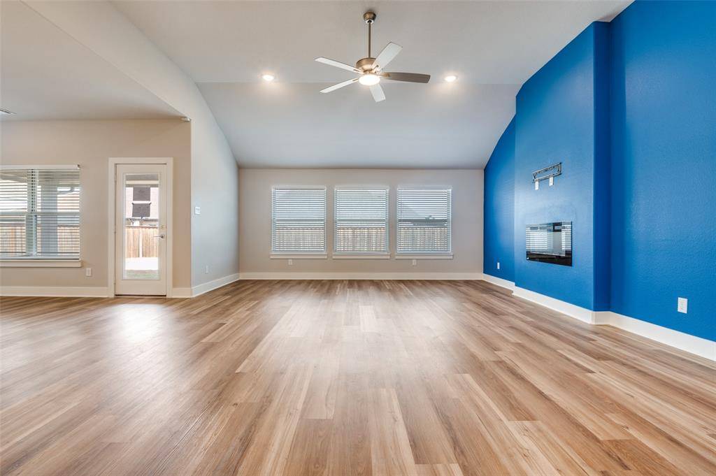 Waxahachie, TX 75165,237 Four Roses Drive