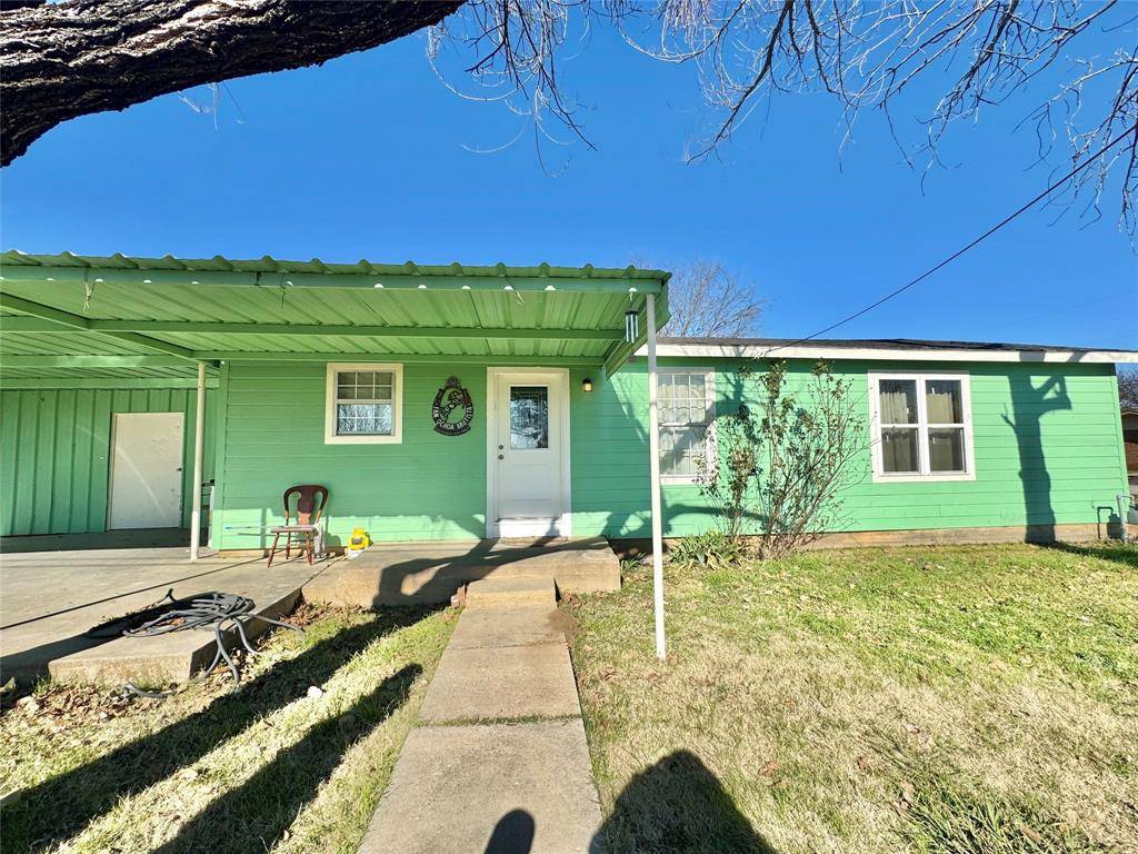 Jacksboro, TX 76458,238 S 8th Street