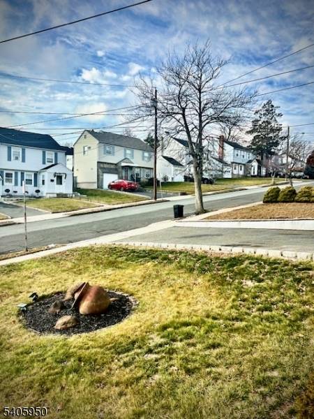 Belleville Twp., NJ 07109,128 White Oak Ter