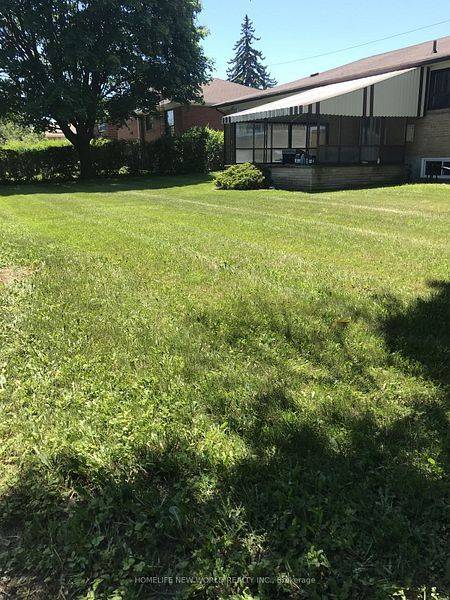 Toronto C06, ON M3H 5E7,203 Goddard ST