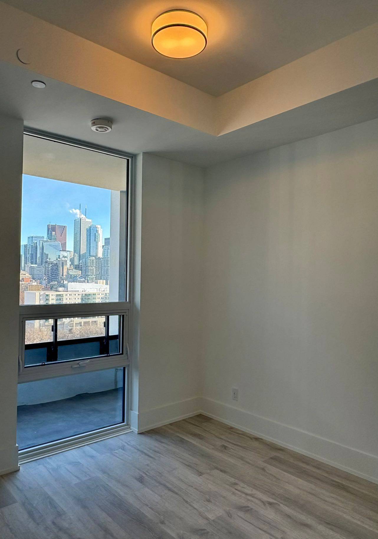 Toronto C01, ON M5T 2N1,115 Denison AVE #PH02