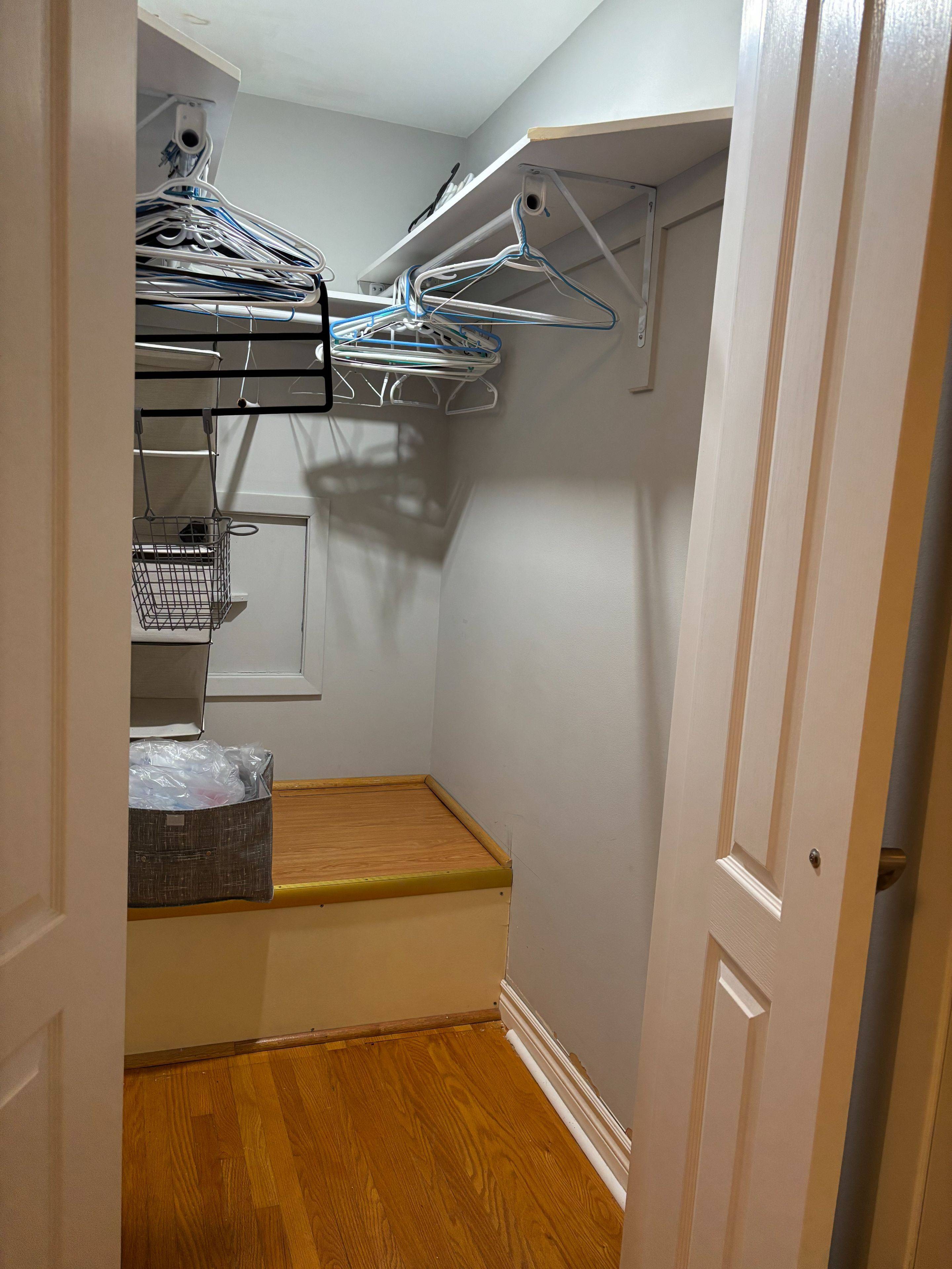 Toronto E07, ON M1S 2N4,26 Deepdale DR