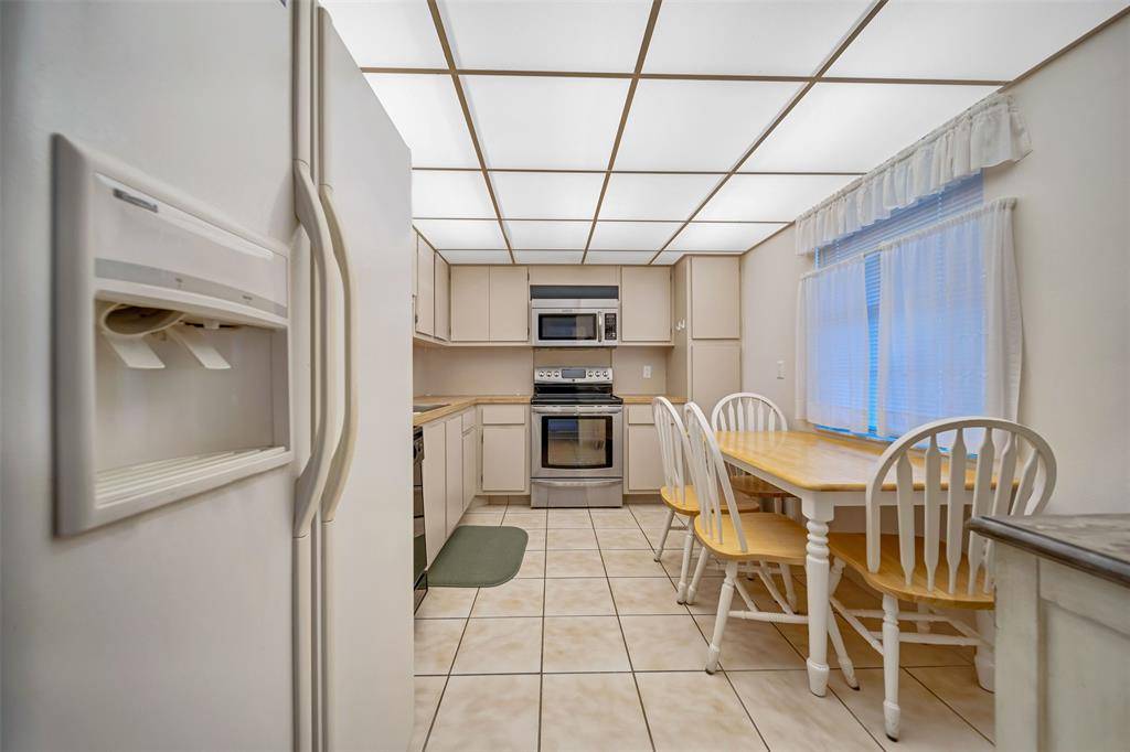 Pompano Beach, FL 33069,801 Cypress Blvd #107c