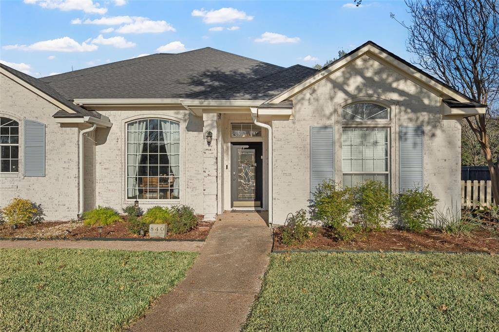 Mcgregor, TX 76657,840 Country Lane Drive