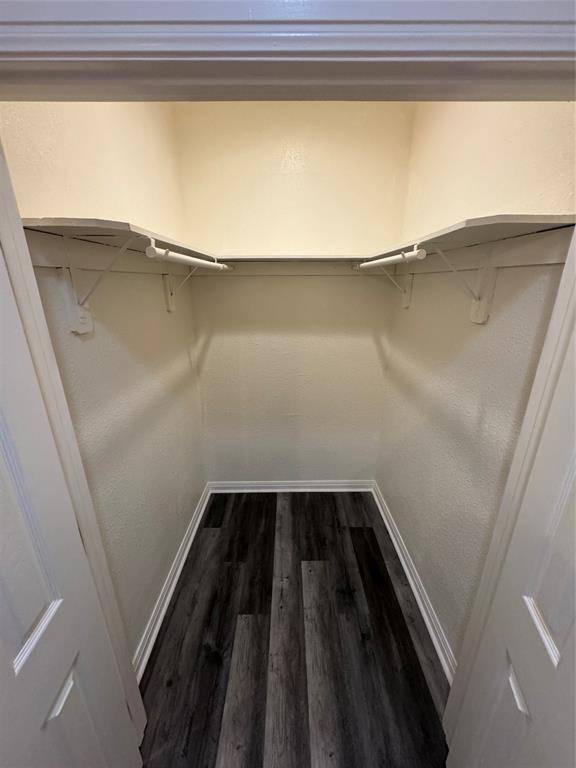 Arlington, TX 76012,907 WALTERS Lane