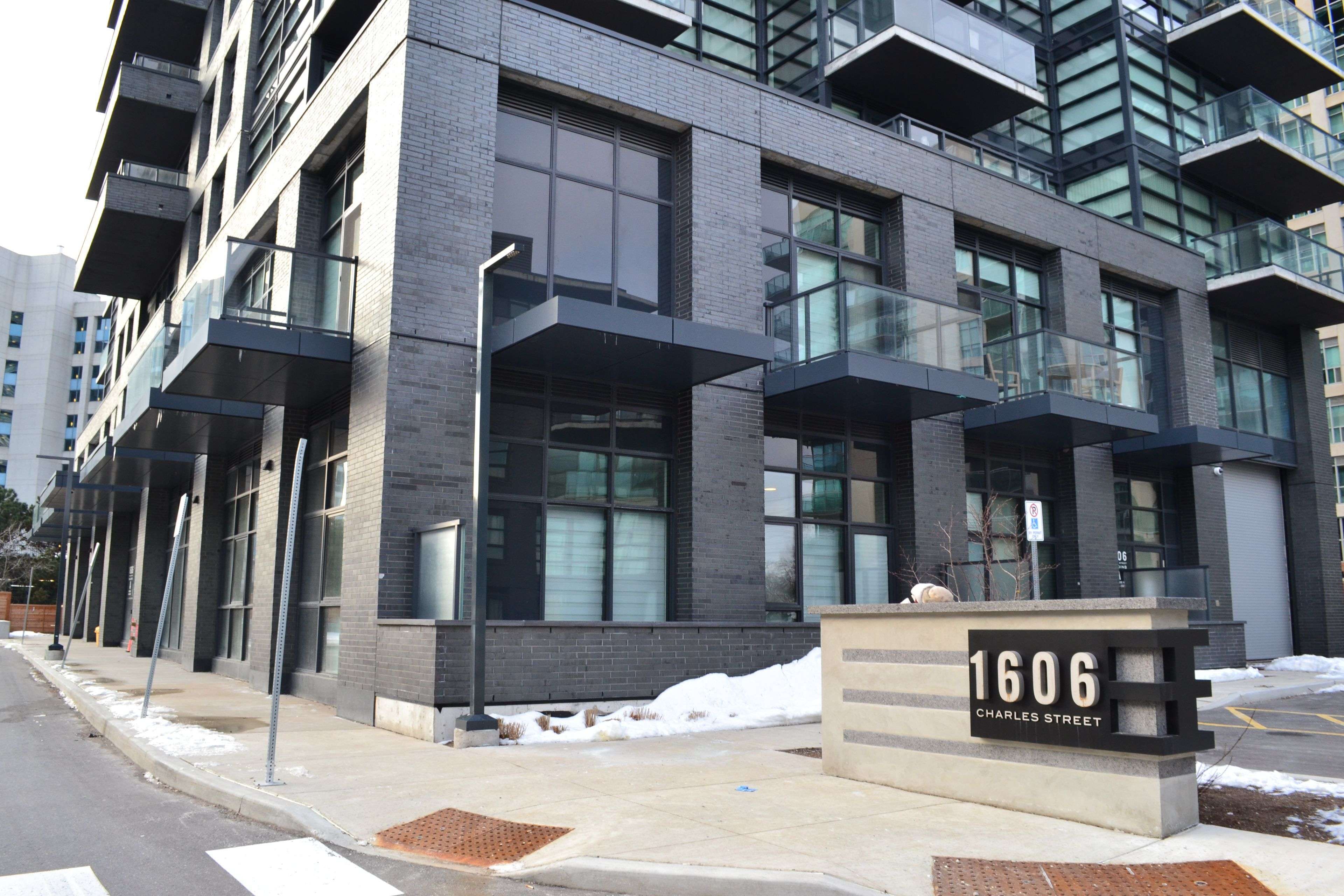 Whitby, ON L1N 0P1,1606 Charles ST #103 A