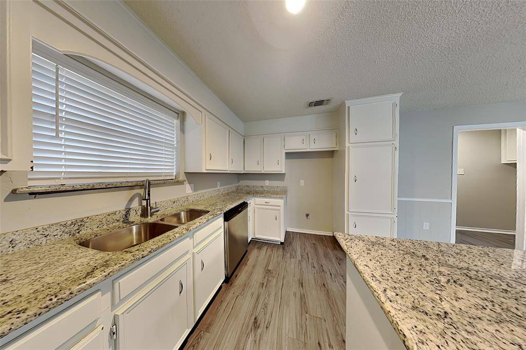 Arlington, TX 76017,5730 Sagebrush Trail