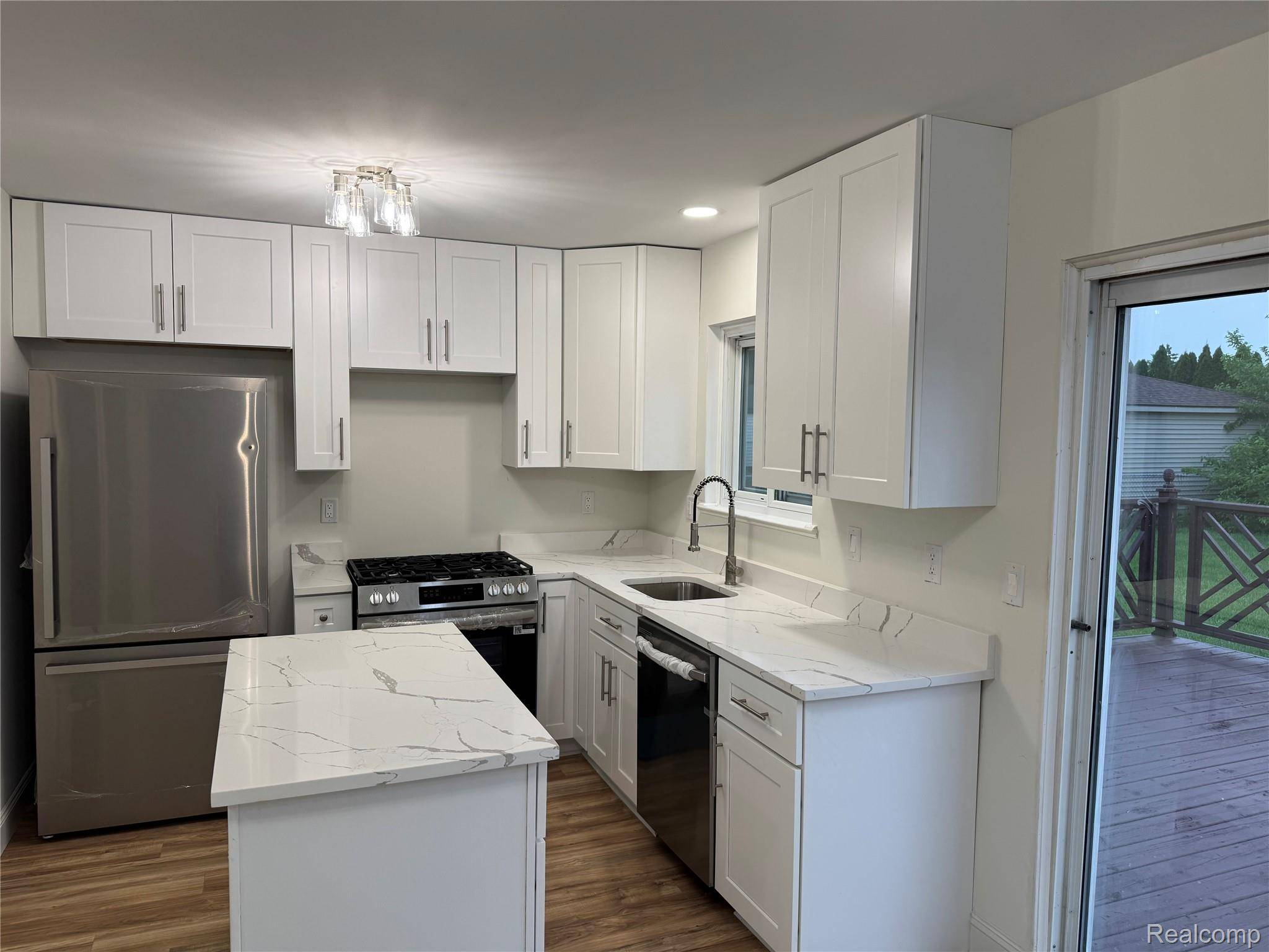 Clinton Township, MI 48038,42113 CLAYTON ST