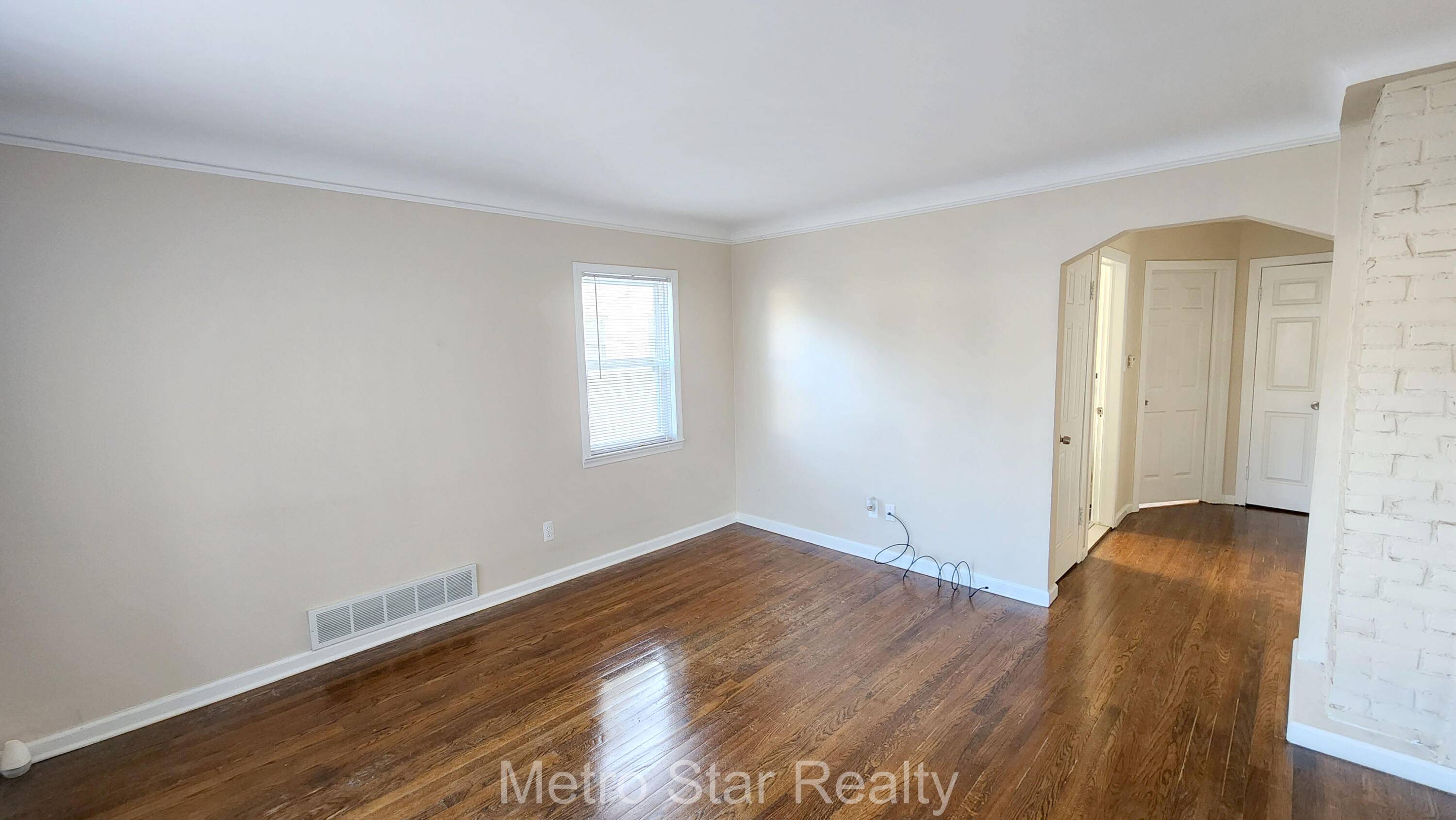 Royal Oak, MI 48067,315 N Minerva AVE