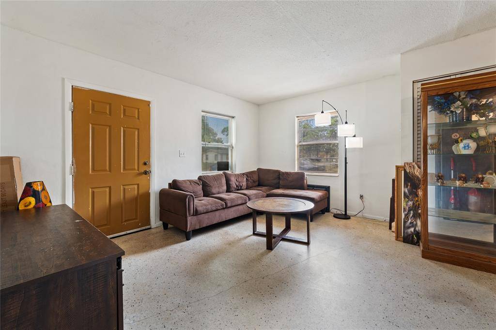 Fort Pierce, FL 34947,2802 Avenue G