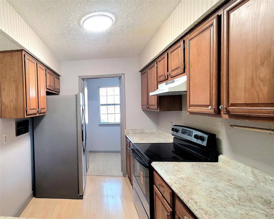 Garland, TX 75043,5021 Buttonwood Lane