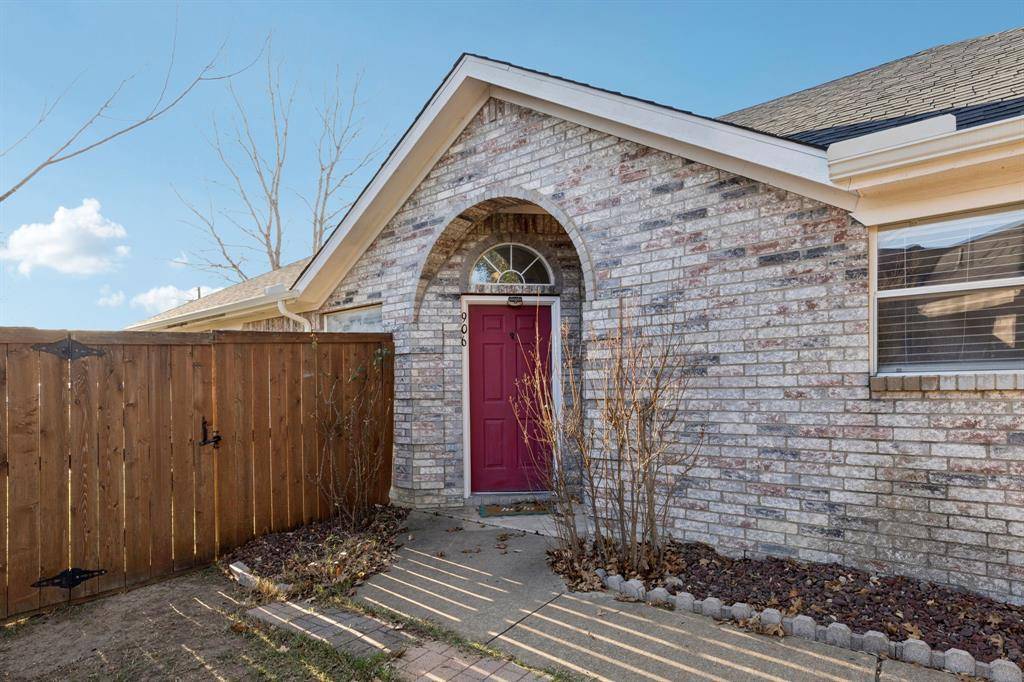 Mckinney, TX 75072,906 Park Row Circle