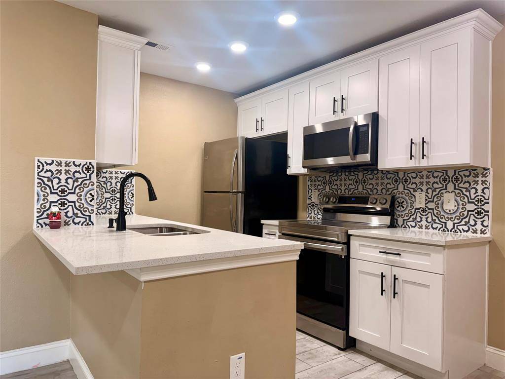 Dallas, TX 75244,12802 Midway Road #2015