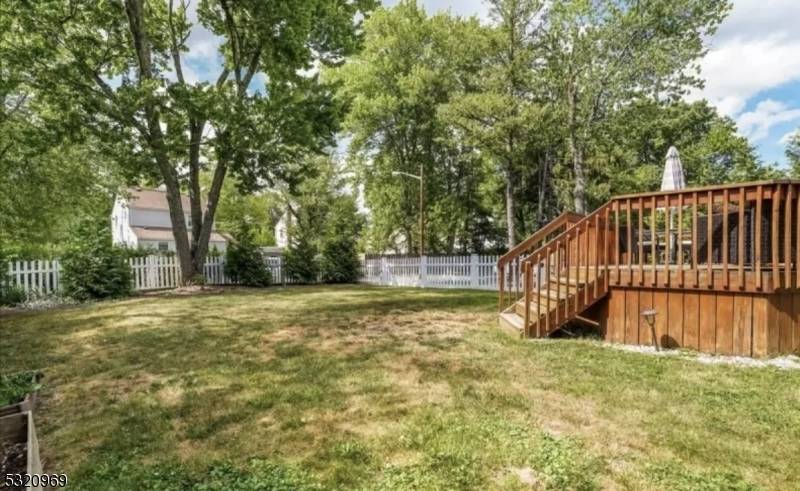 Livingston Twp., NJ 07039,480 S Livingston Ave