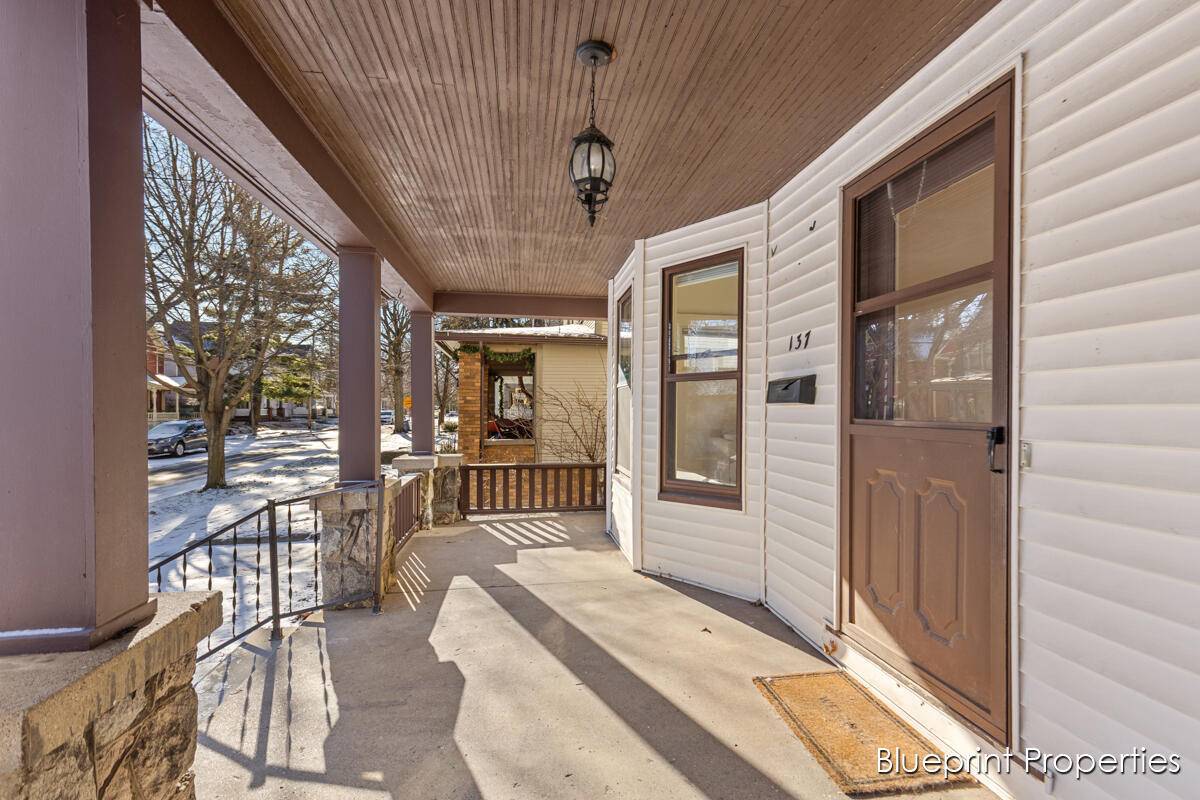 Grand Rapids, MI 49506,137 Auburn AVE SE