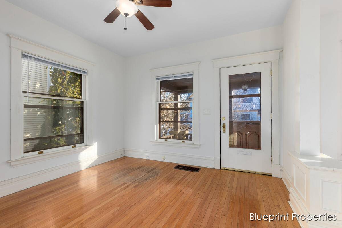 Grand Rapids, MI 49506,137 Auburn AVE SE