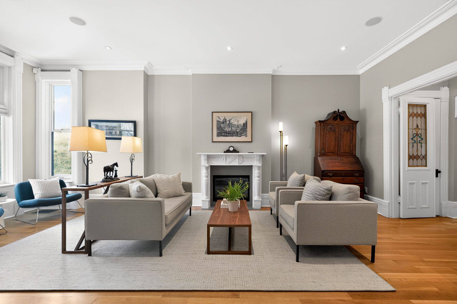 Toronto C01, ON M5S 2M8,77 Borden ST