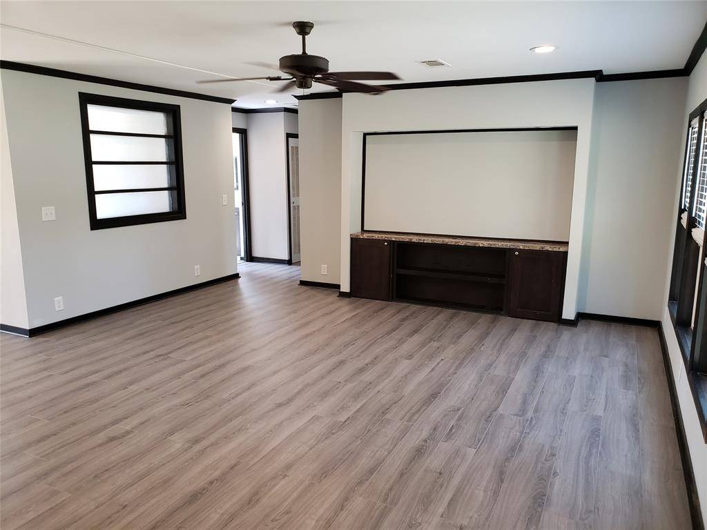 Shreveport, LA 71107,1332 Hollow Oaks Lane