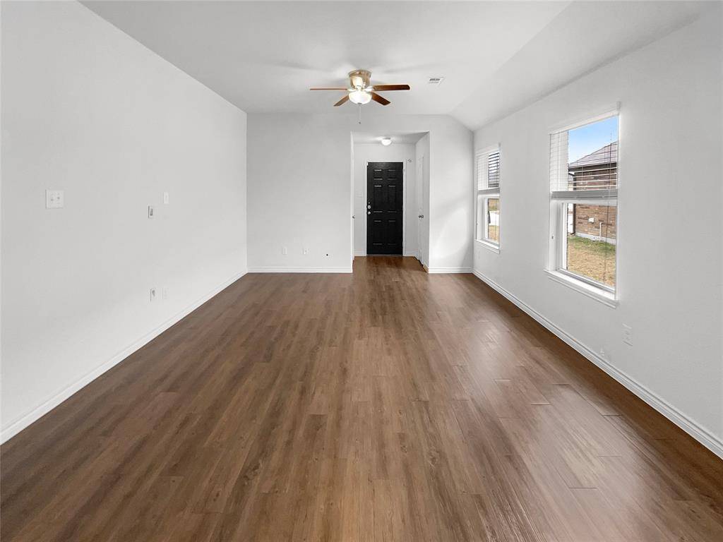 Ennis, TX 75119,1504 Blue Jay Drive