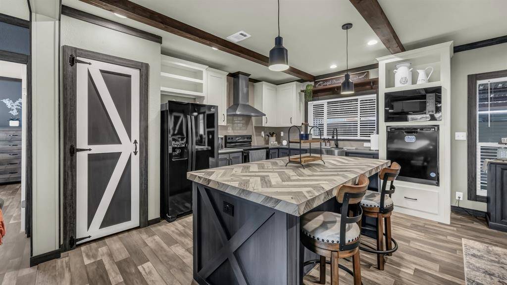 Comanche, TX 76442,623 County Road 123