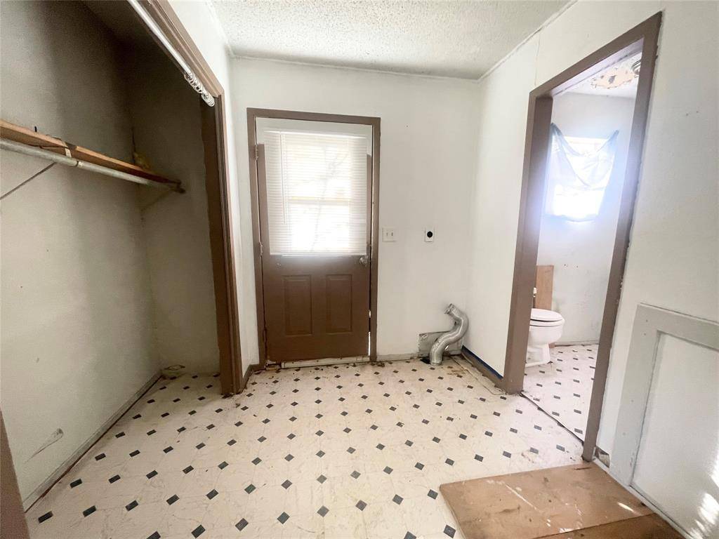 Paris, TX 75460,863 4th Street SW