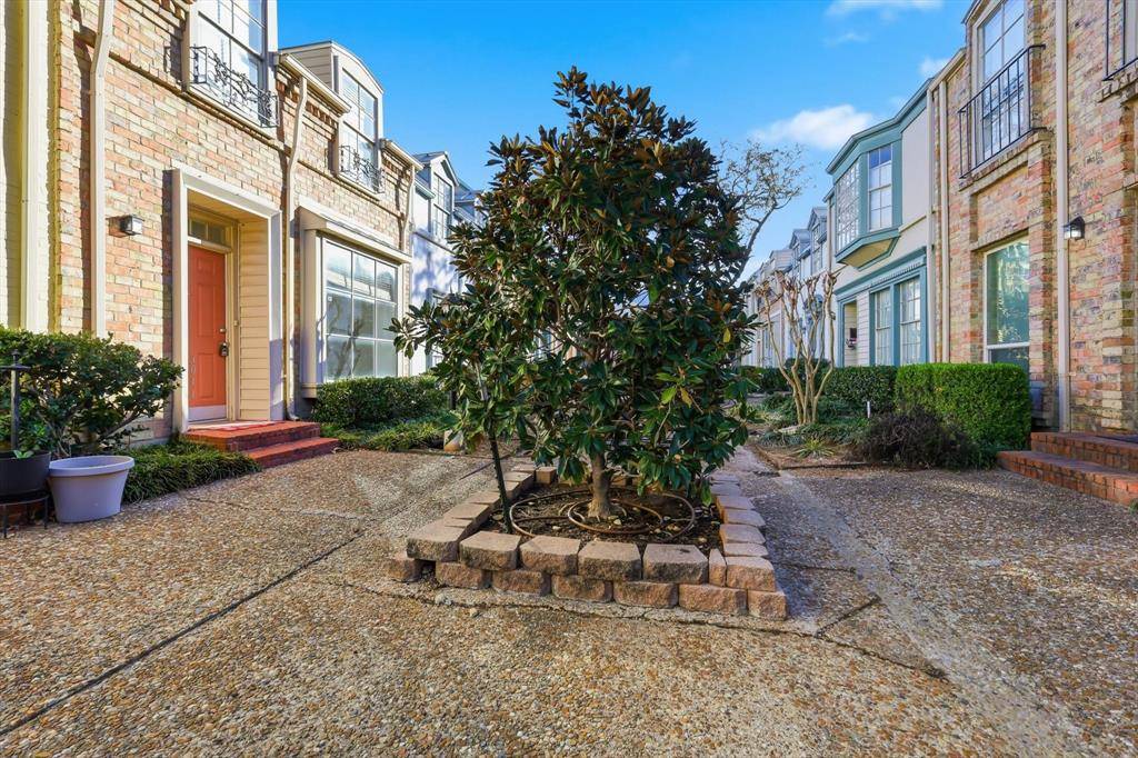 Dallas, TX 75220,3011 Brockbank Court #B