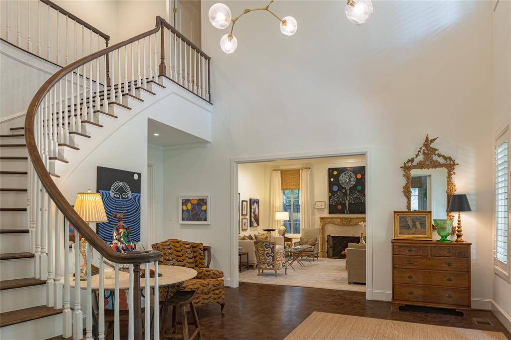 Dallas, TX 75209,5349 Drane Drive