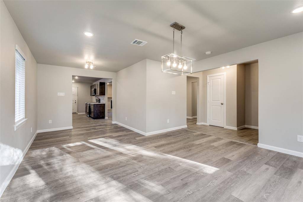 Dallas, TX 75228,2386 Chart